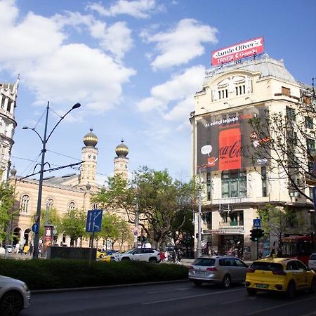 Luxury Downtown 3 Bedroom Apartment By Synagoge With Beautiful View Budapest Exterior photo