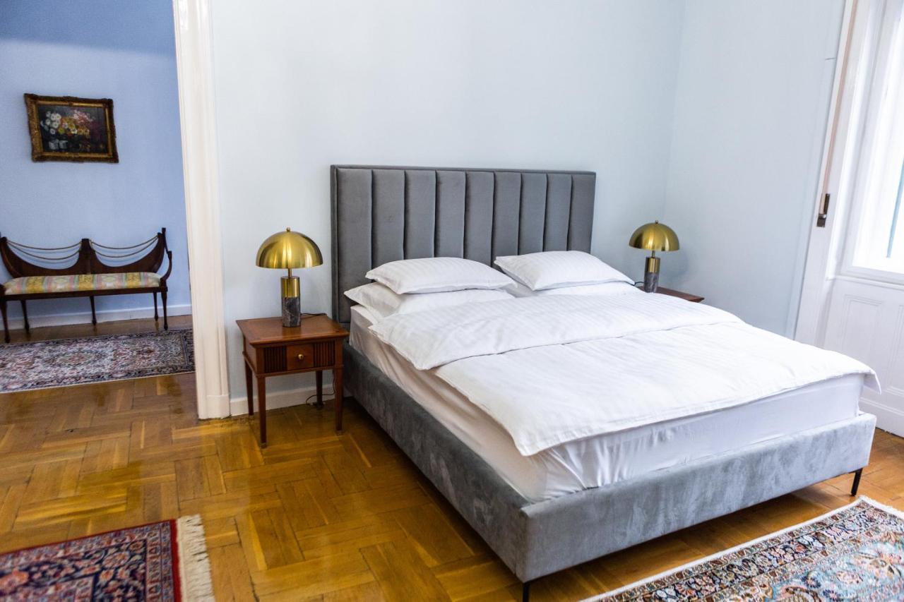 Luxury Downtown 3 Bedroom Apartment By Synagoge With Beautiful View Budapest Exterior photo